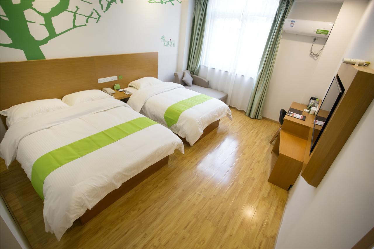 Vatica Shanghai Pudong Airport Town Renmintang Road Hotel מראה חיצוני תמונה